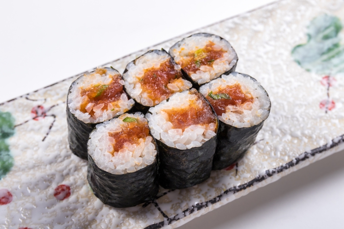 34 SpicyThun Maki